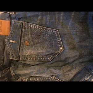 Gently worn True Religion Jeans Men